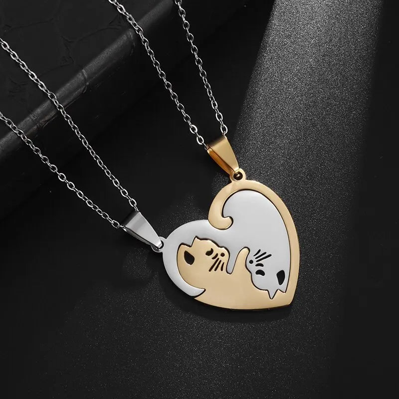 Stainless Steel Simple Personalized Spider Pendant Necklace Men and Women Fashion Party Pendant Jewelry Gift