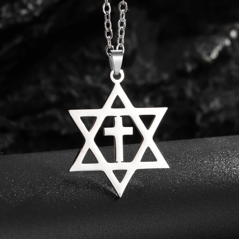 Stainless Steel Simple Personalized Spider Pendant Necklace Men and Women Fashion Party Pendant Jewelry Gift