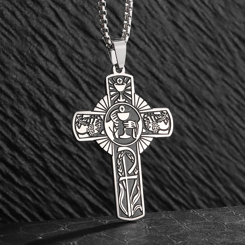 Stainless Steel Simple Personalized Spider Pendant Necklace Men and Women Fashion Party Pendant Jewelry Gift