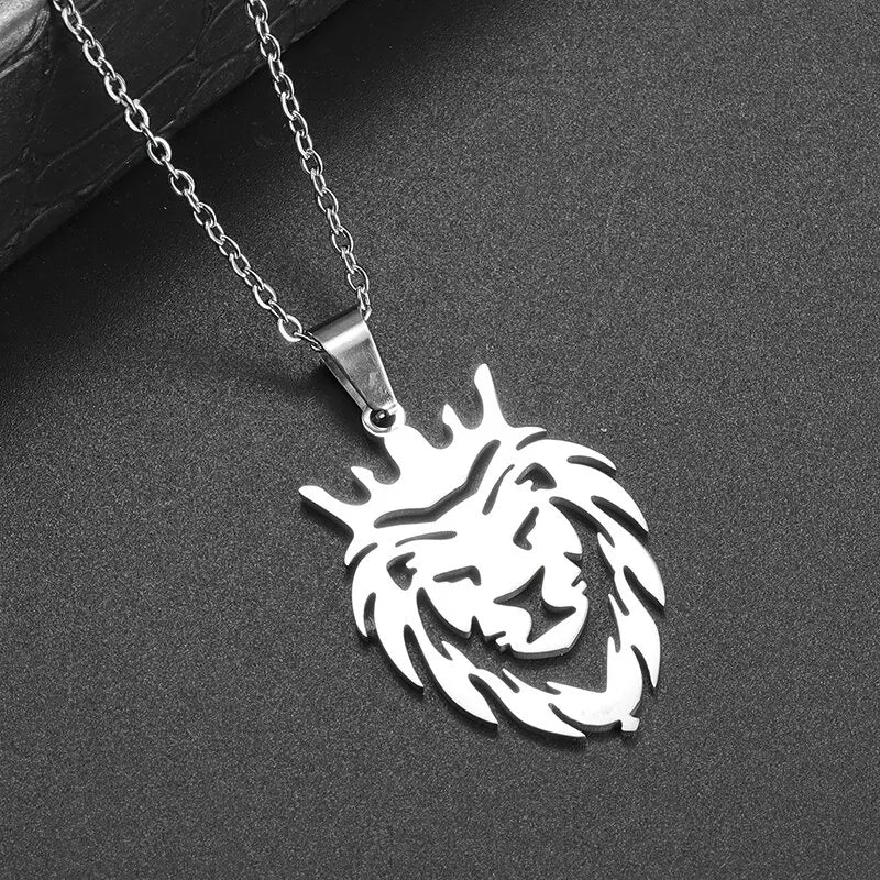 Stainless Steel Simple Personalized Spider Pendant Necklace Men and Women Fashion Party Pendant Jewelry Gift